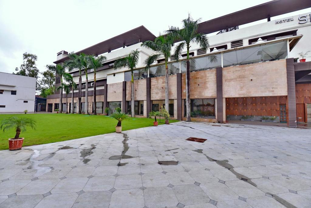 Hotel Silver Oak Bilāspur المظهر الخارجي الصورة
